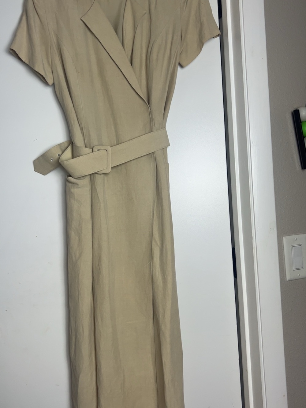 Spenser Jeremy Beige Short-Sleeve Belted Maxi Dress